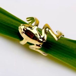 1 for $10 or 3 for $20 sale! NWT